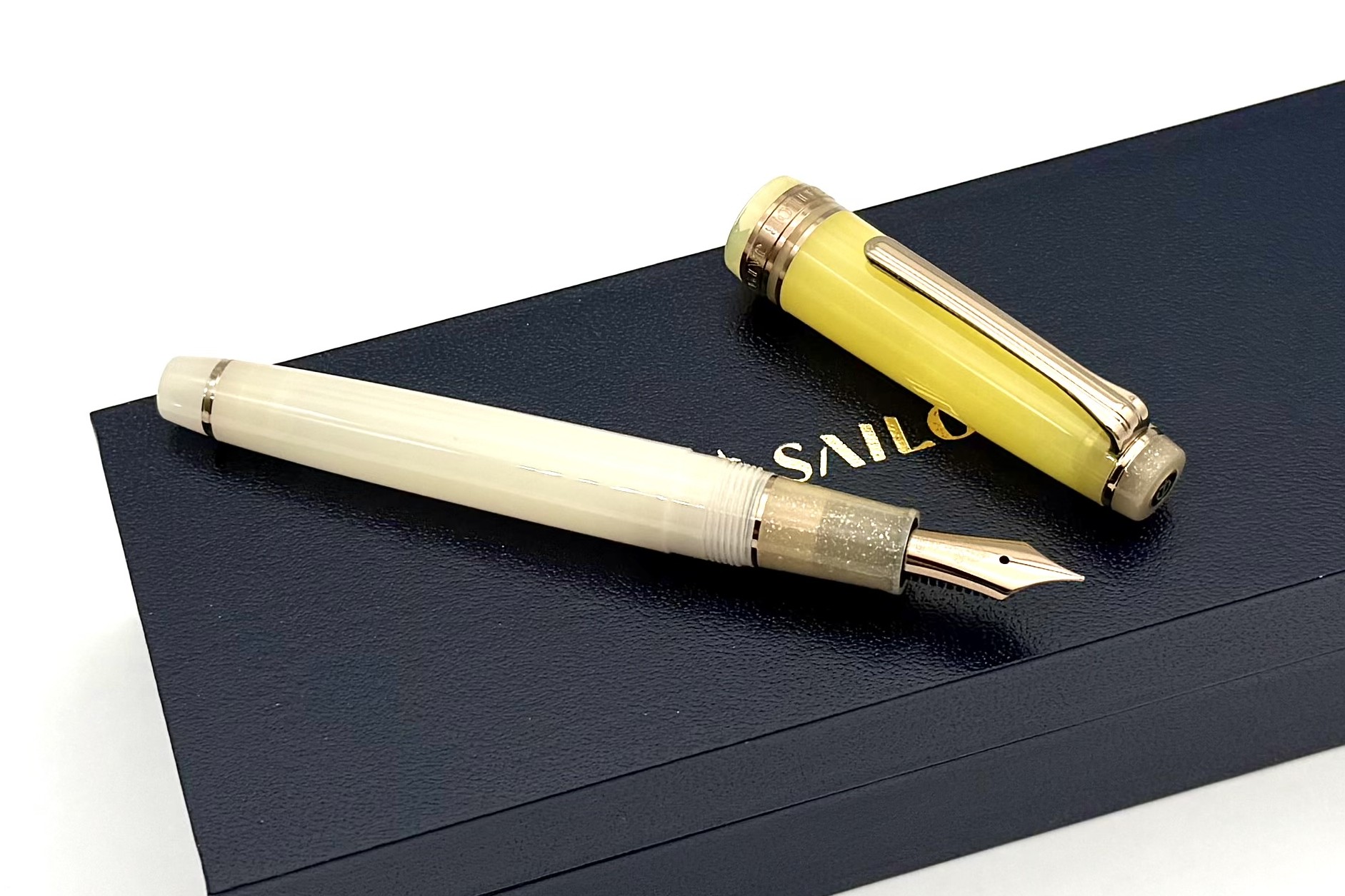 SailorPGSlimDriedFlower2MarigoldFP_A